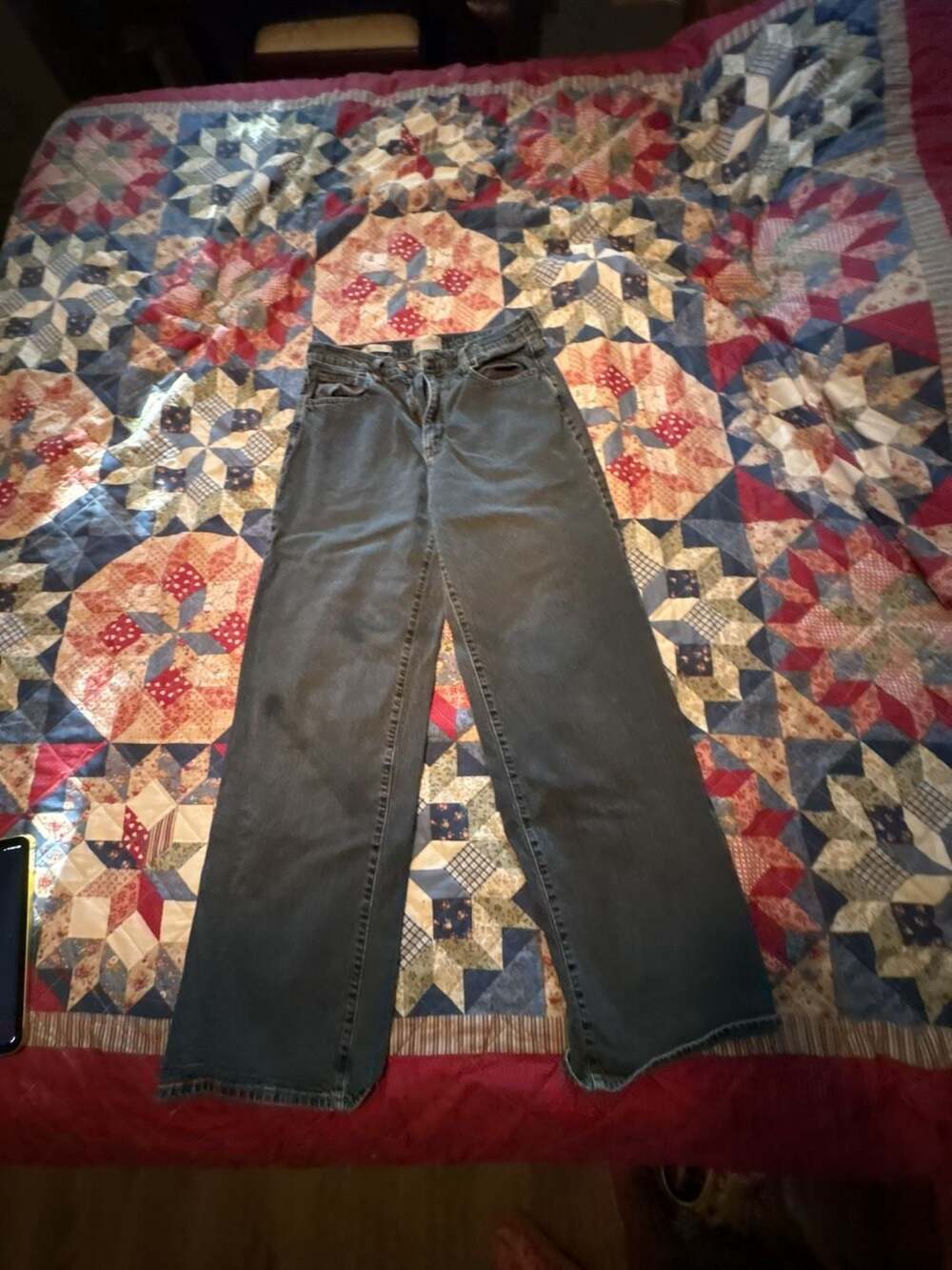 H&M jeans 25 in. Like new